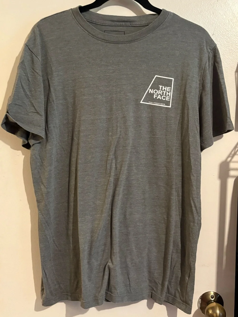 The North Face Men’s Tri-Blend t-shirt in gray size large box logo men’s tee